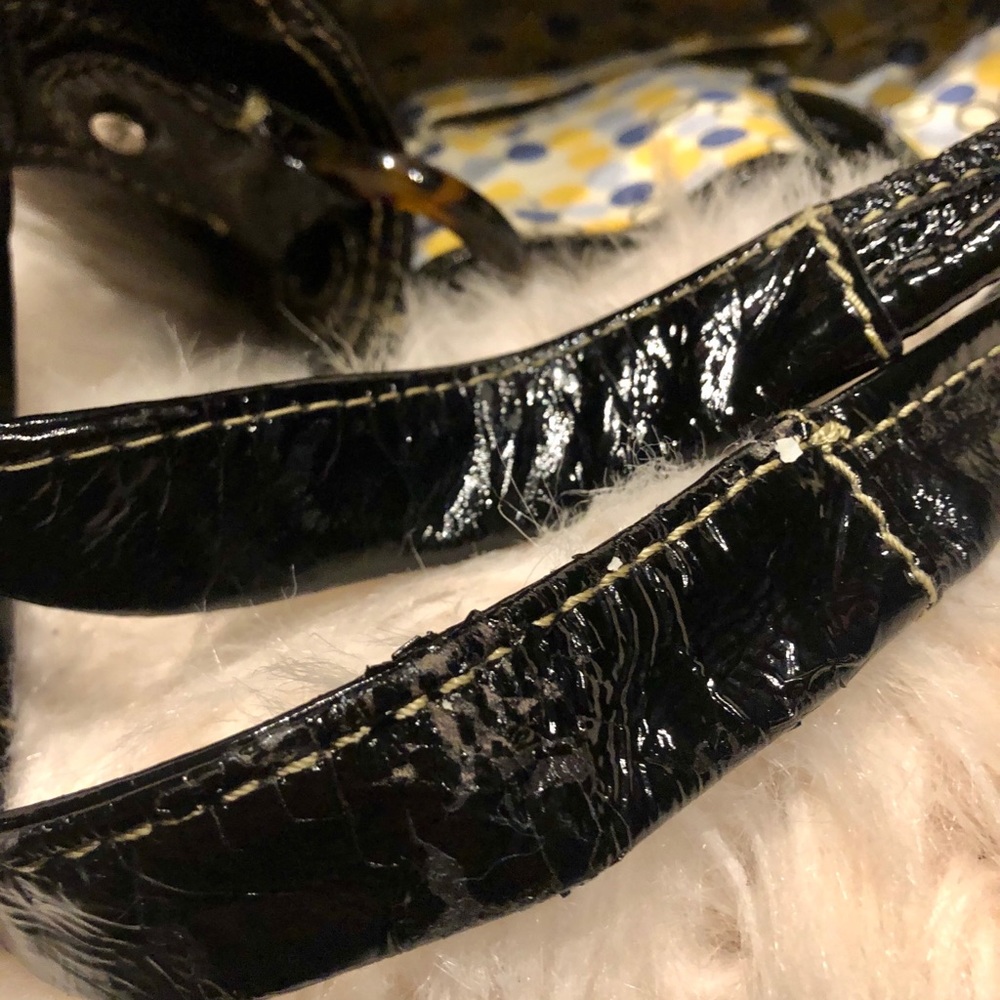 Handbag - Picture 3 of 4